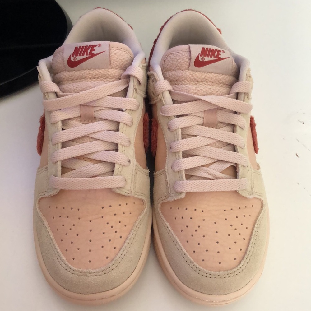 NIKE WOMEN’S DUNK LOW TERRY SWOOSH - Picture 6 of 6